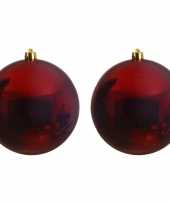 2x grote donkerrode kerstballen van 14 cm glans van kunststof